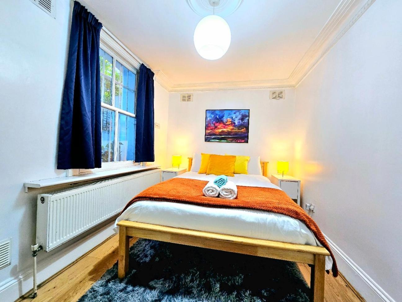 Spacious & Cosy 2 Bedroom Home Plus 2 Sofa-Beds With Private Entrance And Back Patio, 3 Min Walk To Earl'S Court Station 伦敦 外观 照片